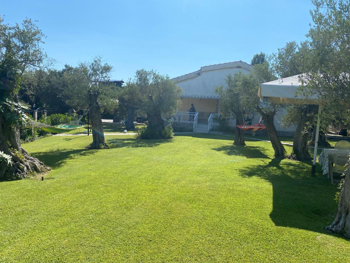 מאקרי Terry'S Villa מראה חיצוני תמונה